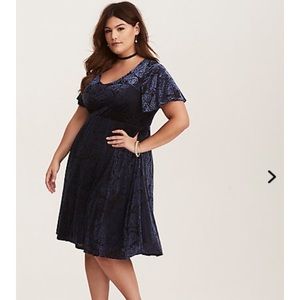 Torrid navy blue velvet dress size 2